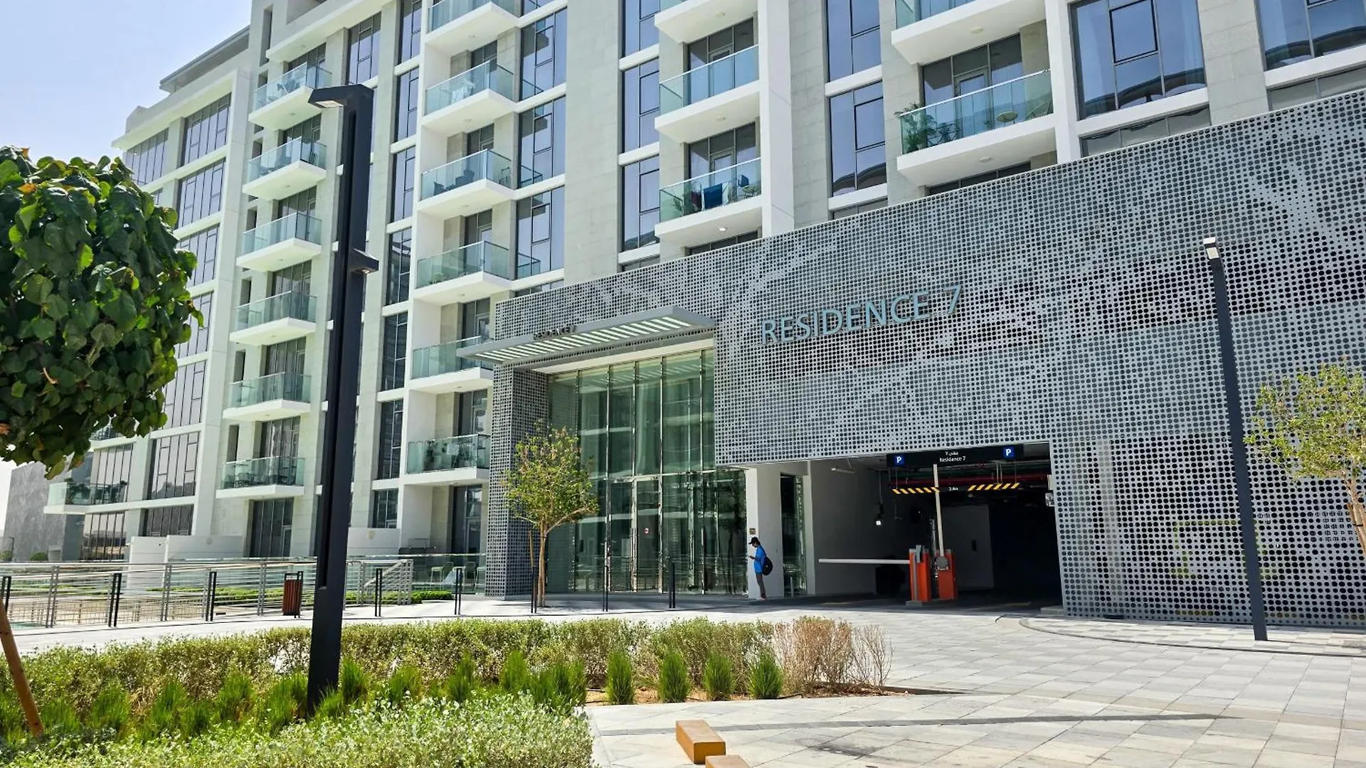 Easygo-Luxury 2Br & Maids Room With Lagoon View Dubai Lägenhet