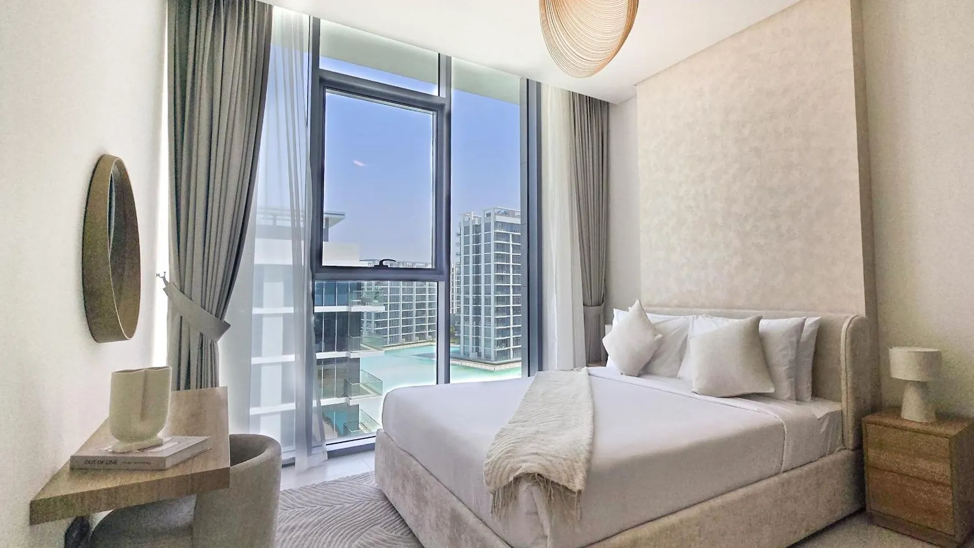 Apartment Easygo-Luxury 2Br & Maids Room With Lagoon View Dubai